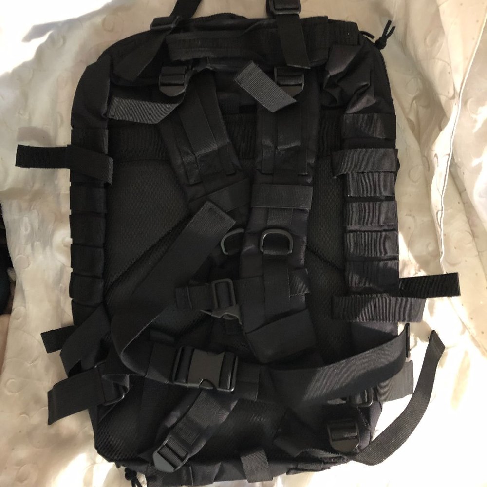 50L Large Capacity Army Tactical Backpack - Picture 3 of 3